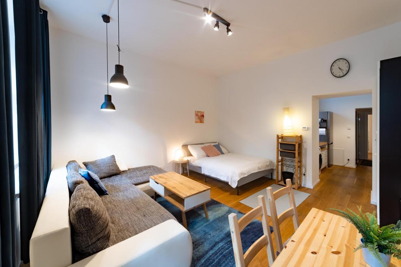 וינה Cozy Apartment, 2 Private Terraces, 8 Min To City Center מראה חיצוני תמונה